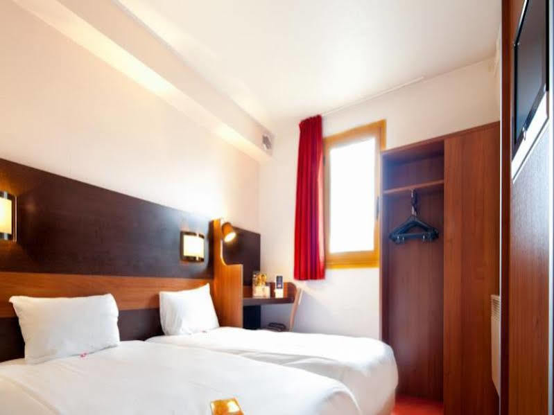 Ibis Budget Chilly-Mazarin Les Champarts Eksteriør billede