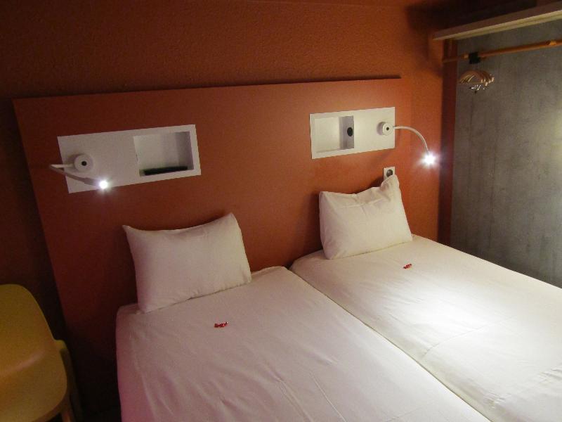 Ibis Budget Chilly-Mazarin Les Champarts Eksteriør billede